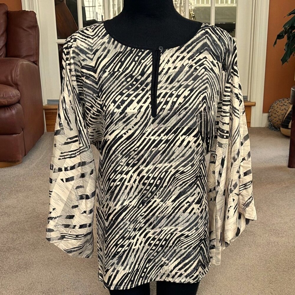 New NIC + ZOE Abstract Popover Top Blouse Black, Beige